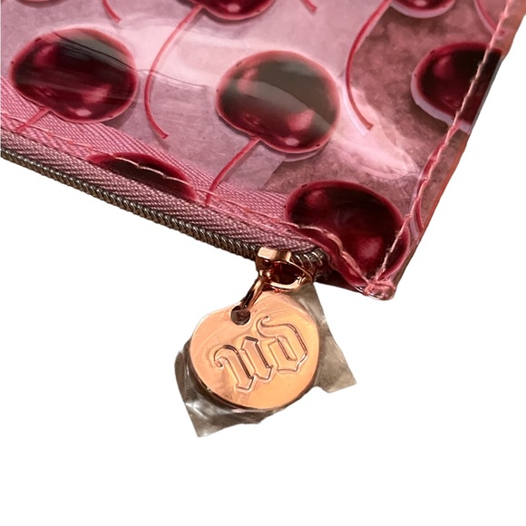 Urban Decay Naked Cherry makeup bag - Picture 3 of 4